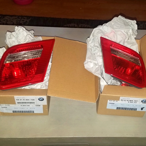 New in Box! BMW Authentic Set of 2 Rear Lights
